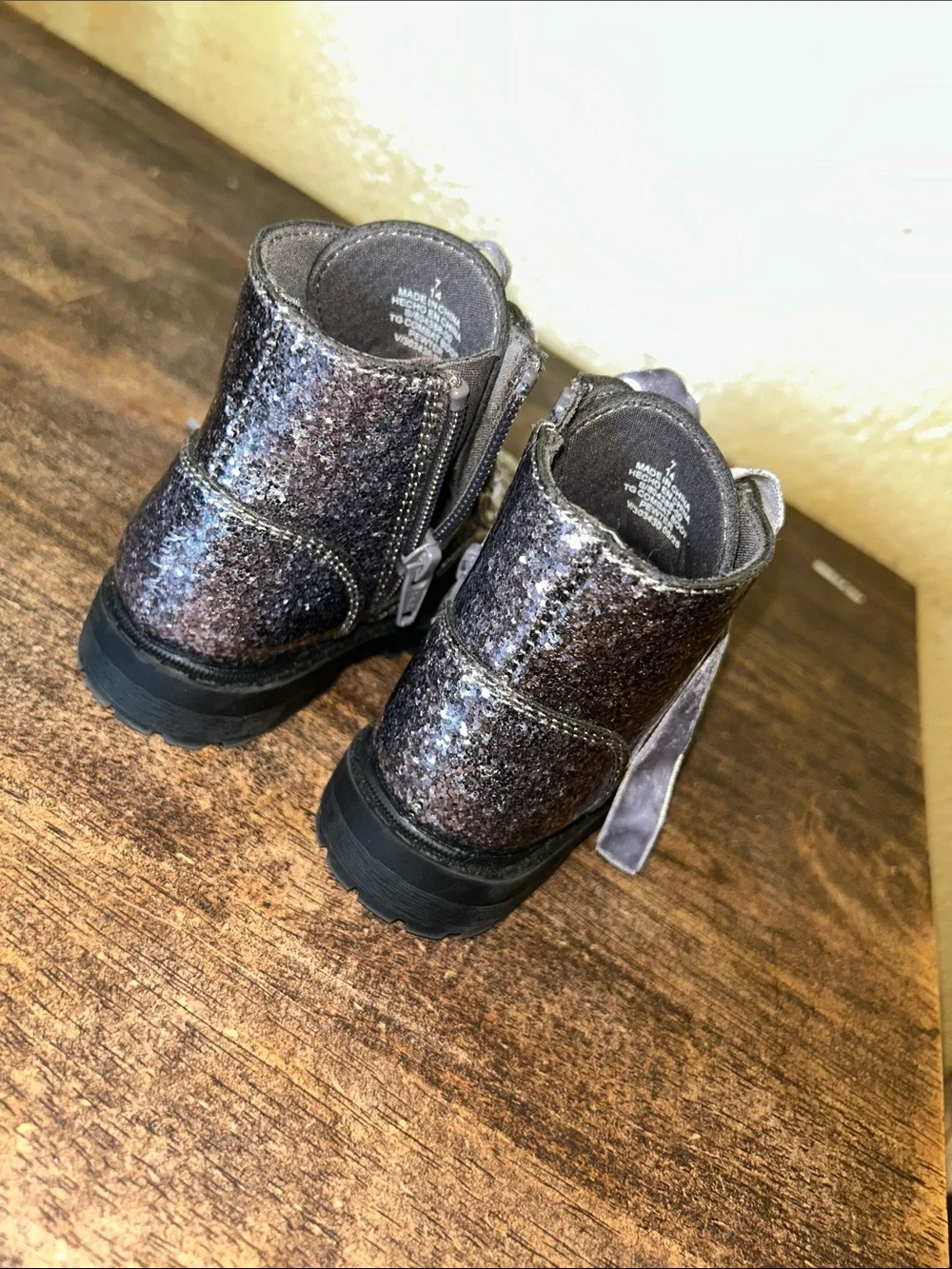 Old Navy Silver Glitter Lace-Up Kids Boots